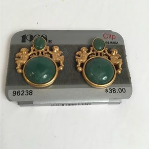 New 1928 Green faux stones with adorning Angels